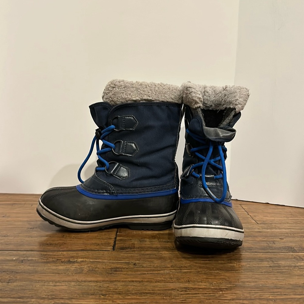Kids Sorel snow boots